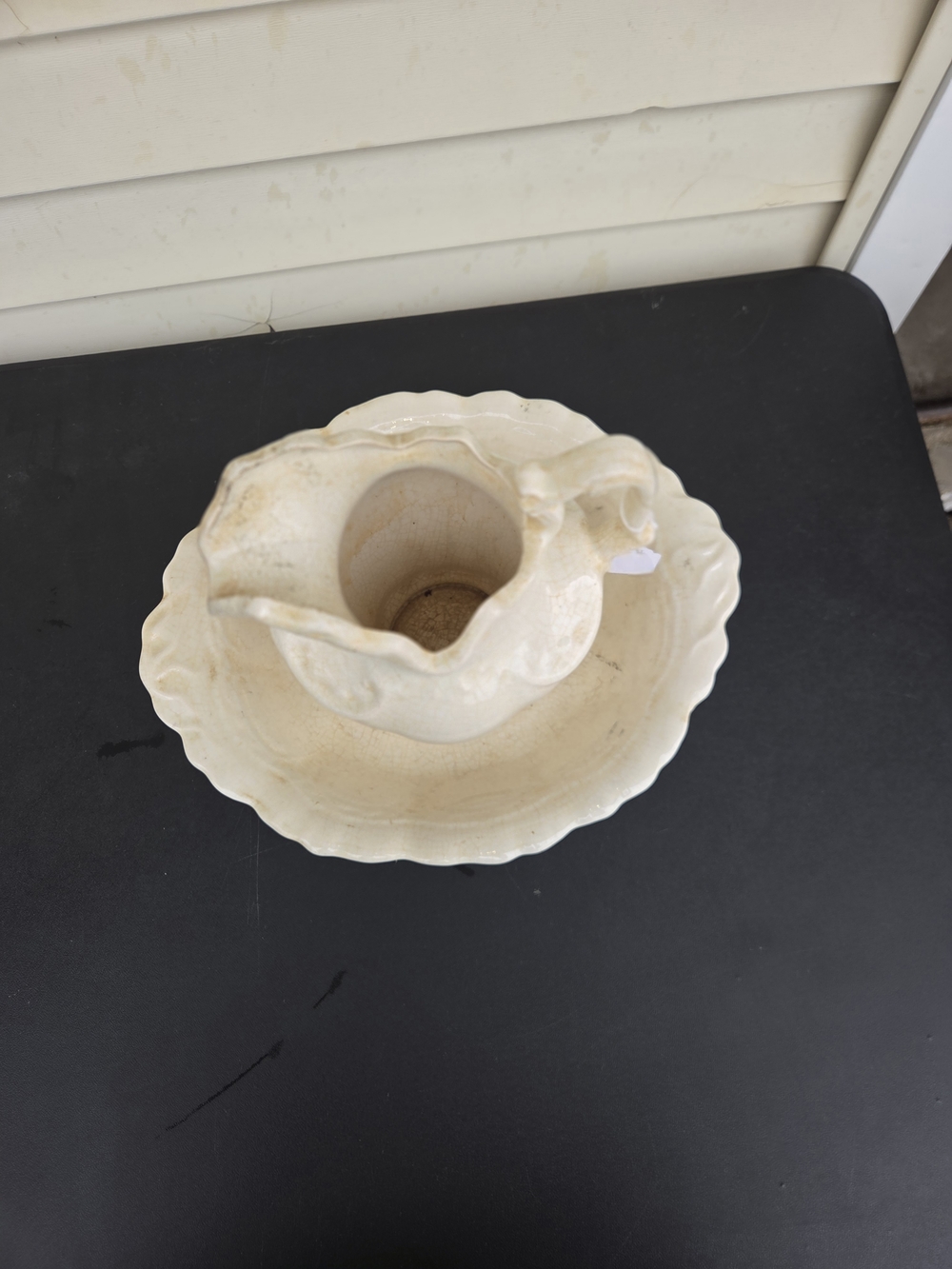 Antique-Style Cream Ceramic Pitcher and Basin Set - Picture 2 of 2